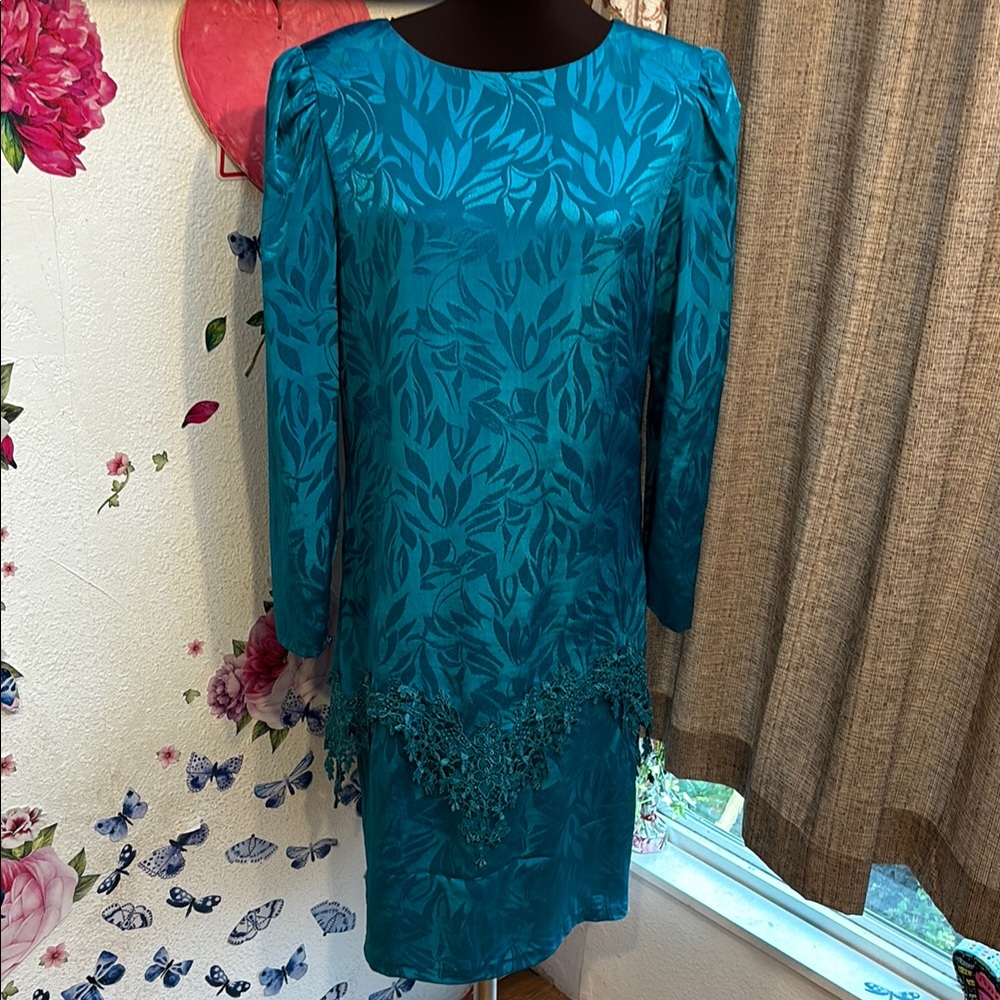 Vintage 1980’s L.T.D. By Roberta, long sleeve solid teal floral dress Size 11/12